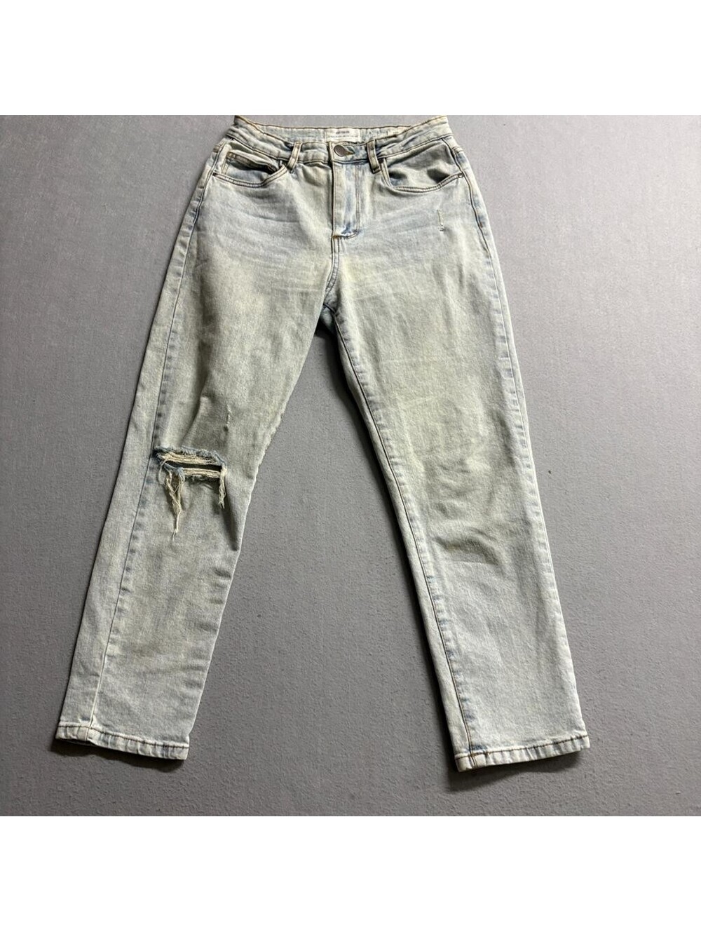 Cotton On Stretch Mom Jeans Womens US 6 Light Wash Distressed High Rise Denim